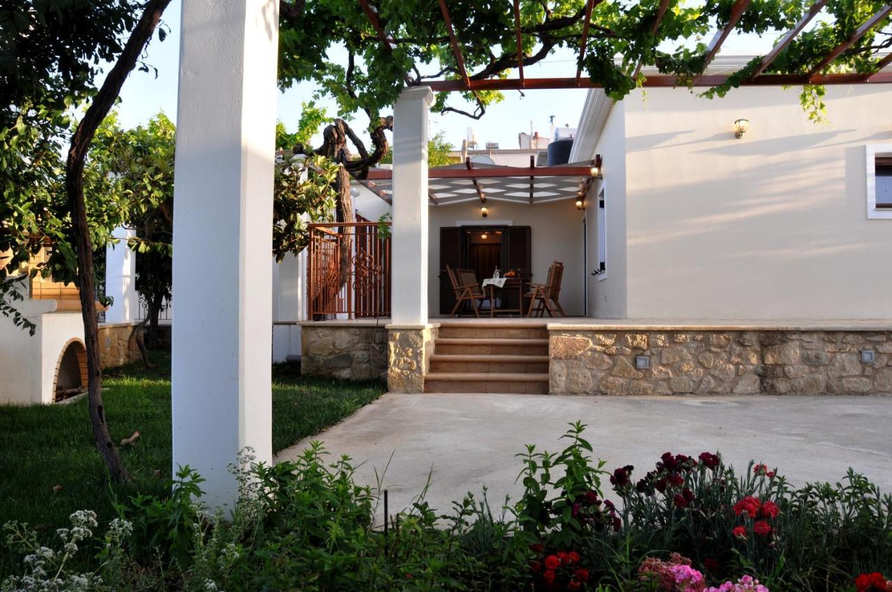 Anna 'S House - Garden Cottage In Kíssamos Extérieur photo